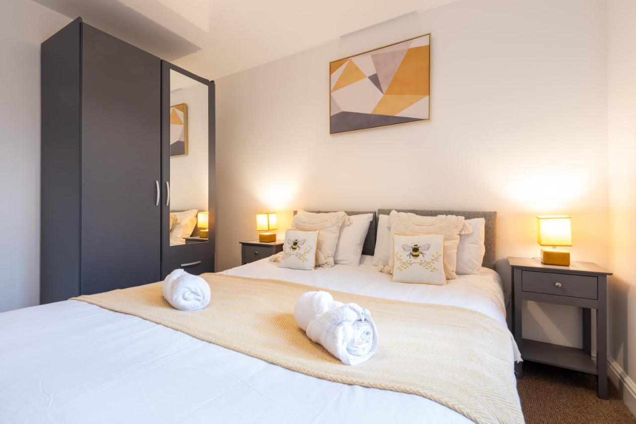 Parking - Spacious - Smart Tv - Self Checkin - Garden - King Derby Ngoại thất bức ảnh